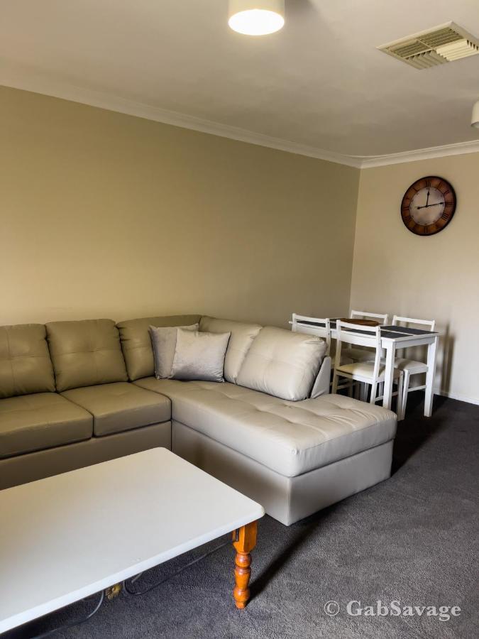 Kulin Erindale Apartments ภายนอก รูปภาพ