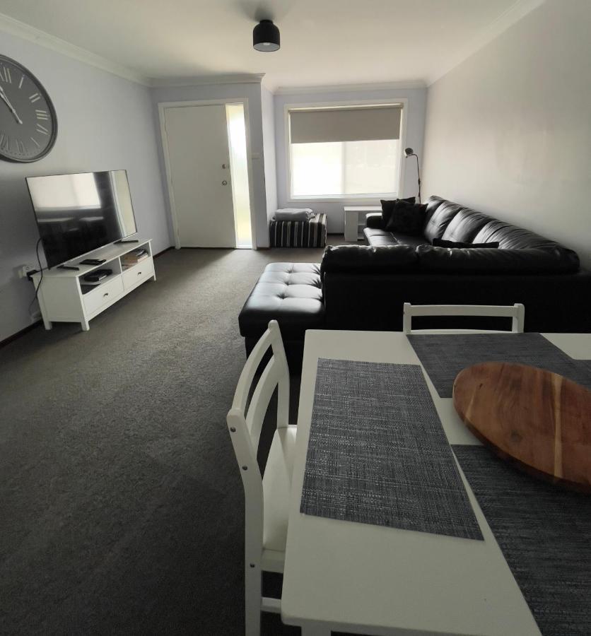 Kulin Erindale Apartments ภายนอก รูปภาพ